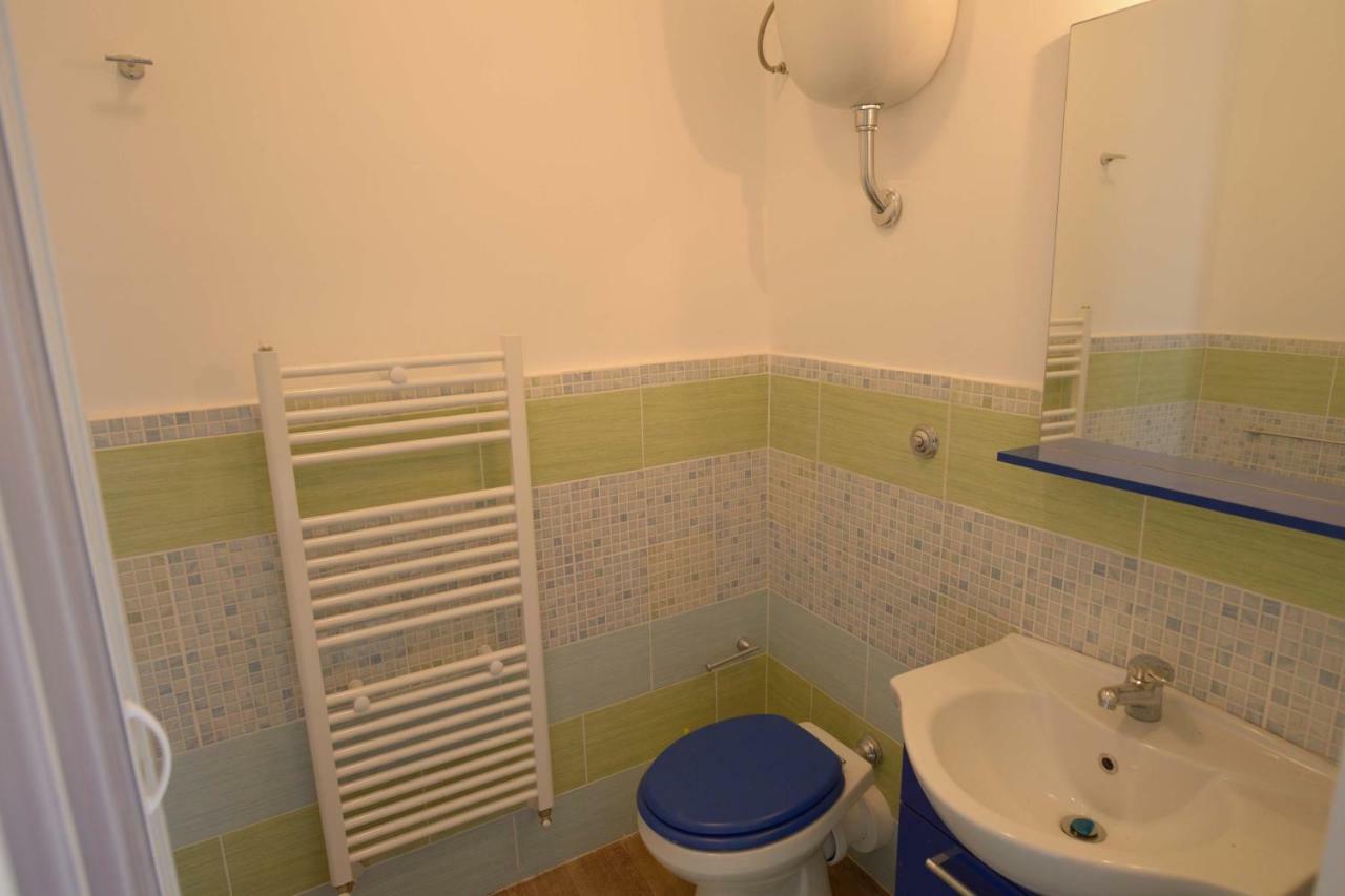 B&B A Due Passi Dal Centro อากริเจนโต ภายนอก รูปภาพ