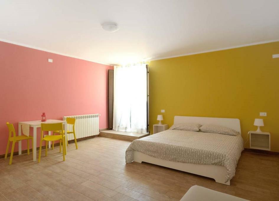 B&B A Due Passi Dal Centro อากริเจนโต ภายนอก รูปภาพ